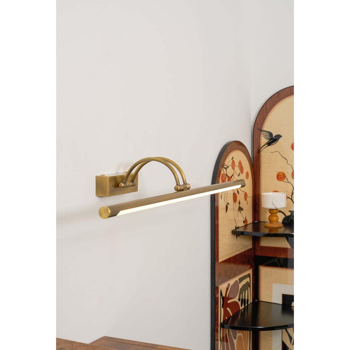 Alton wall lamp