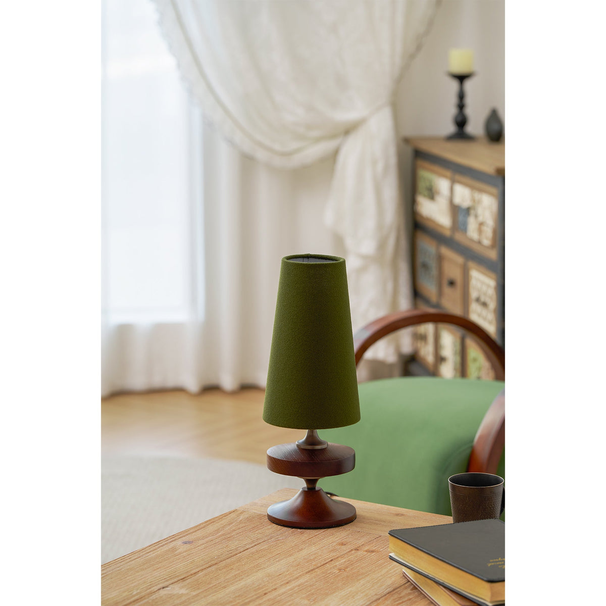 Alvar table lamp