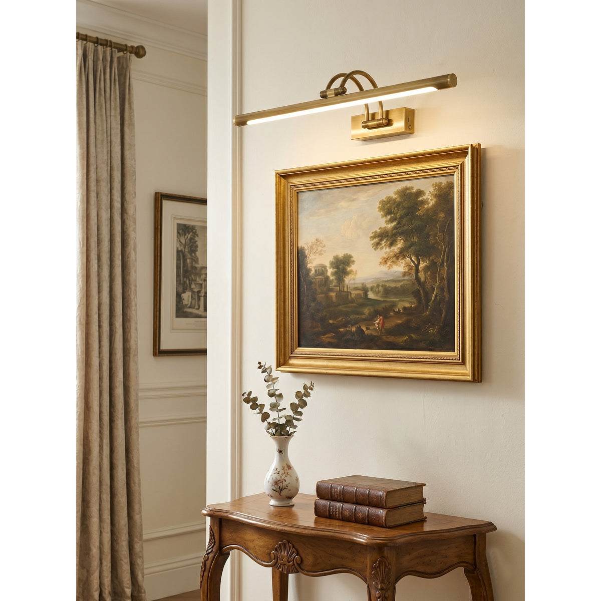 Alton wall lamp