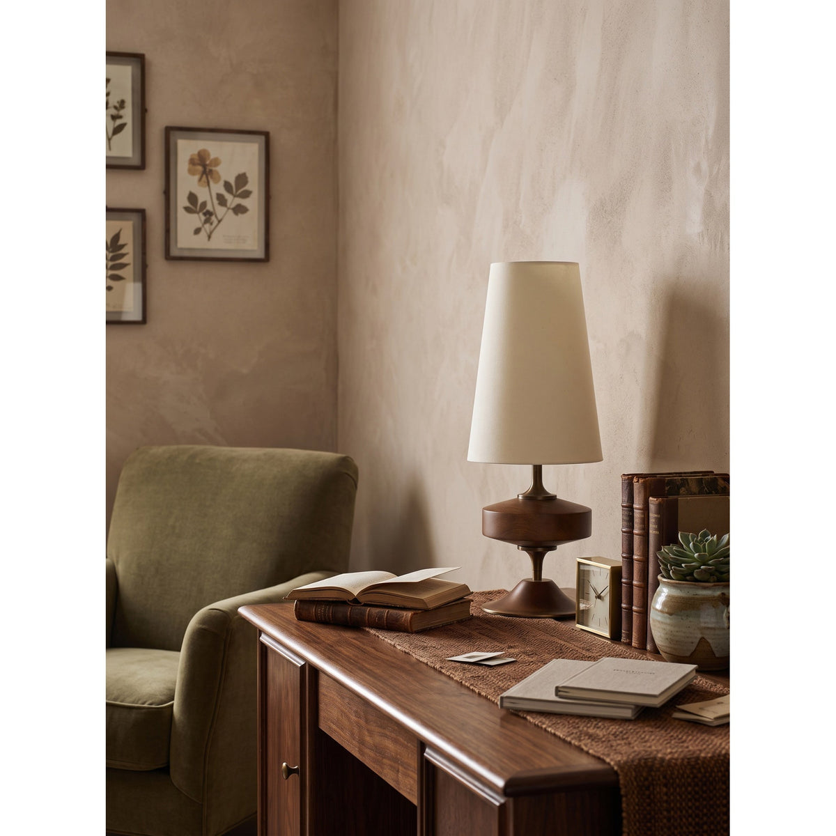 Alvar table lamp