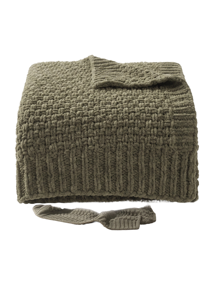 Fern Chunky Knit Throw Blanket — studio white