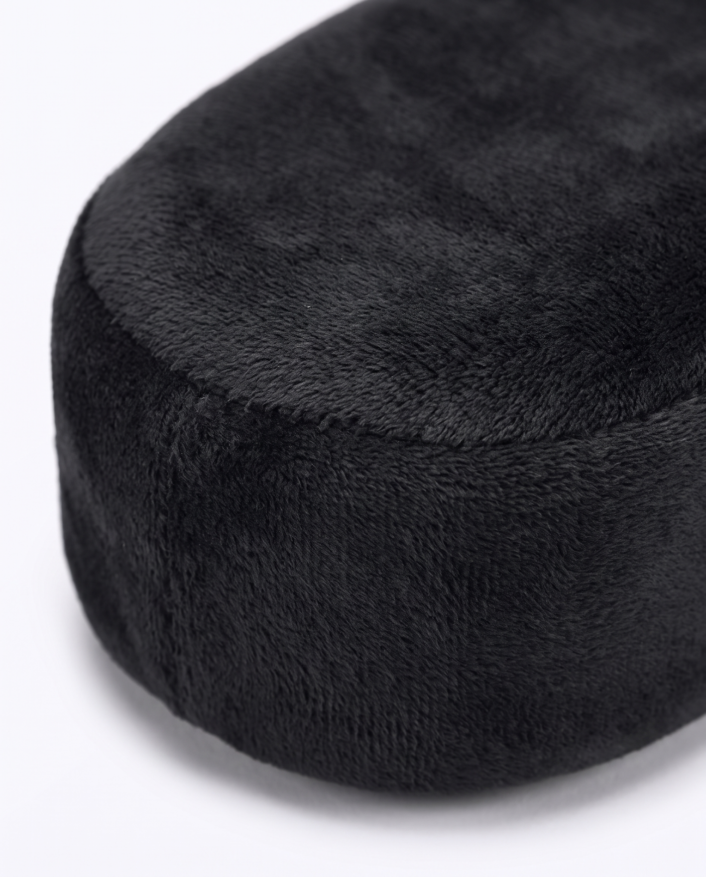 Cloudrest velvet memory-foam surface, close-up