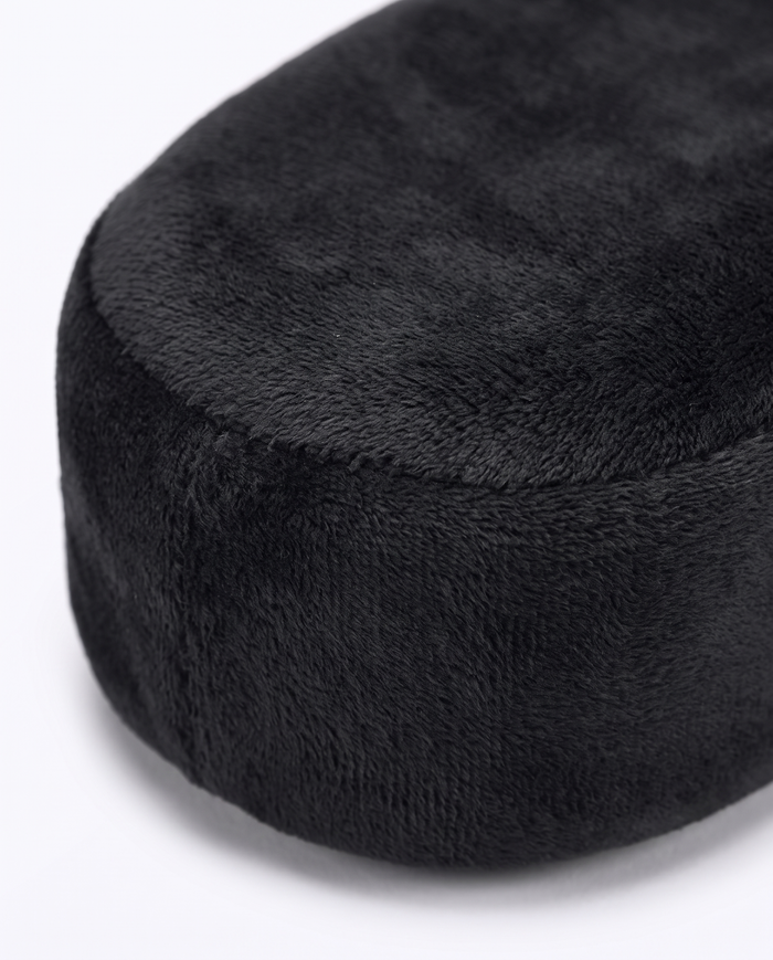Cloudrest velvet memory-foam surface, close-up