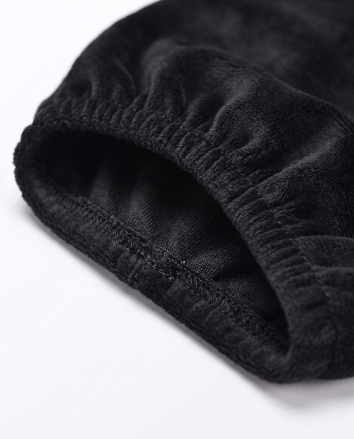 Cloudrest stretch cover seam, close-up