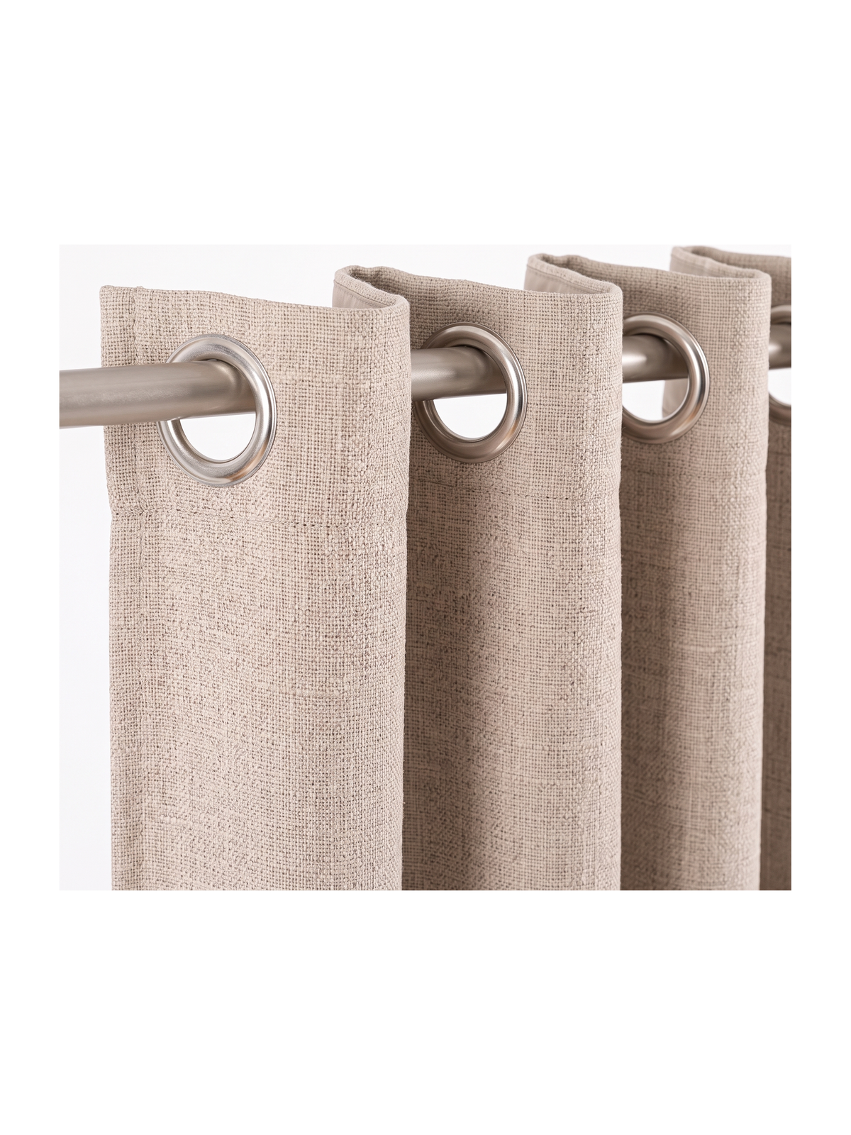 Linden curtains, grommet detail