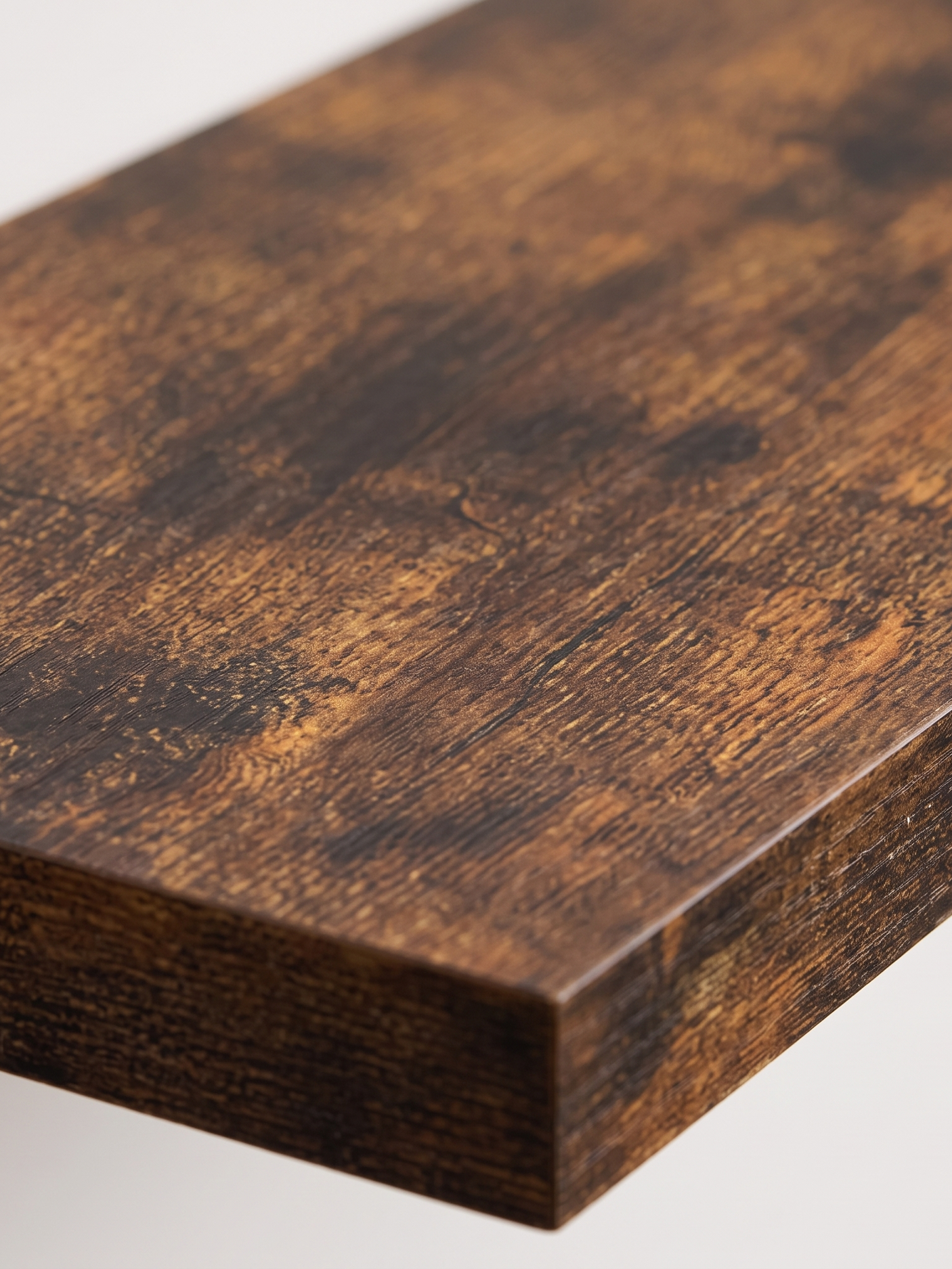 Ridge floating shelf, wood grain close-up