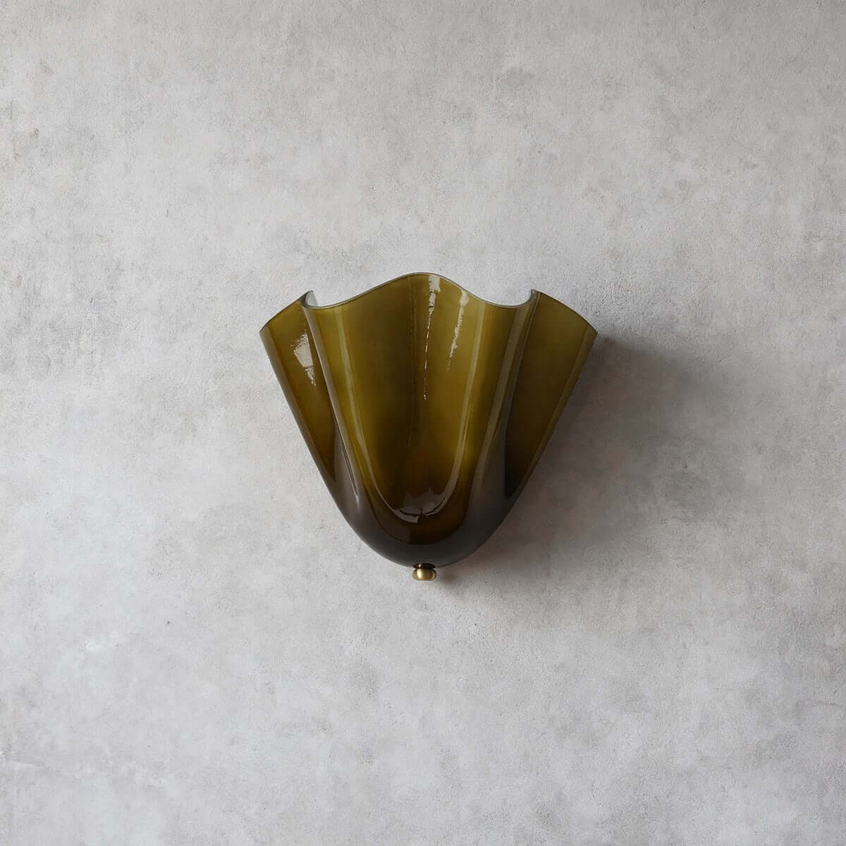 Zerane wall sconce