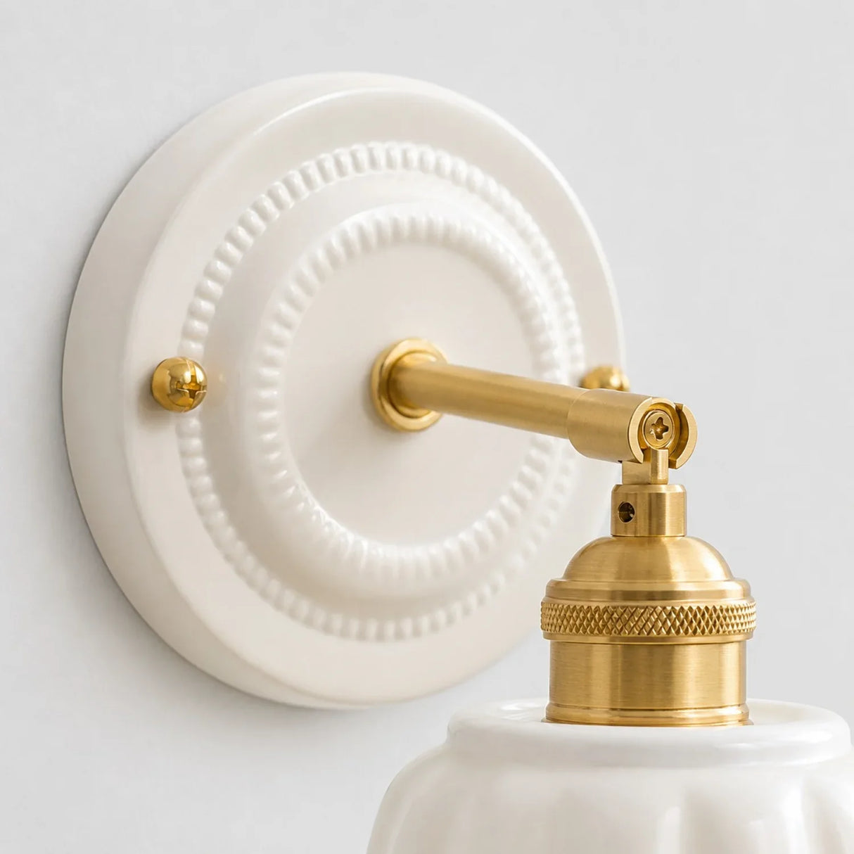 Sidney wall lamp