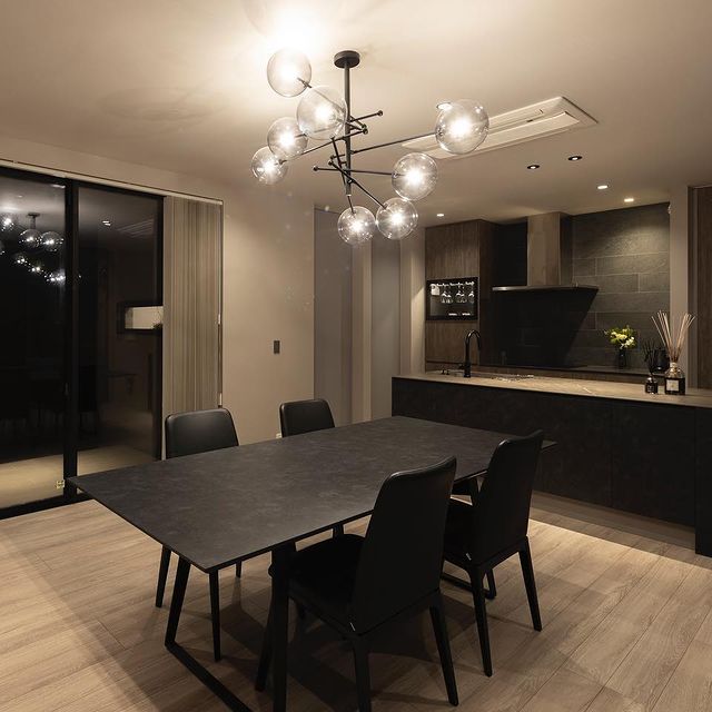 Cluster Bubble Glass Pendant Light – Modern 6/8-Light Globe Chandelier