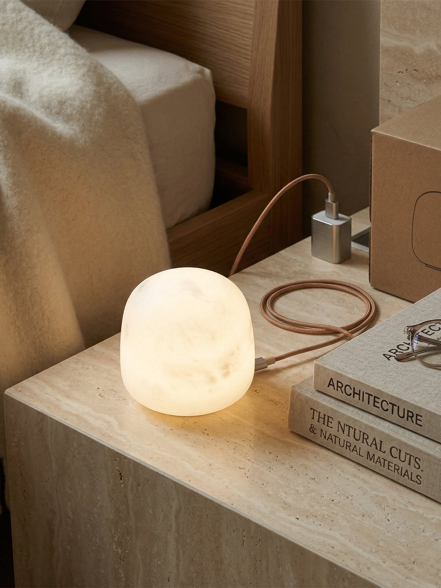 Snowflake table lamp