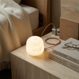 Snowflake table lamp