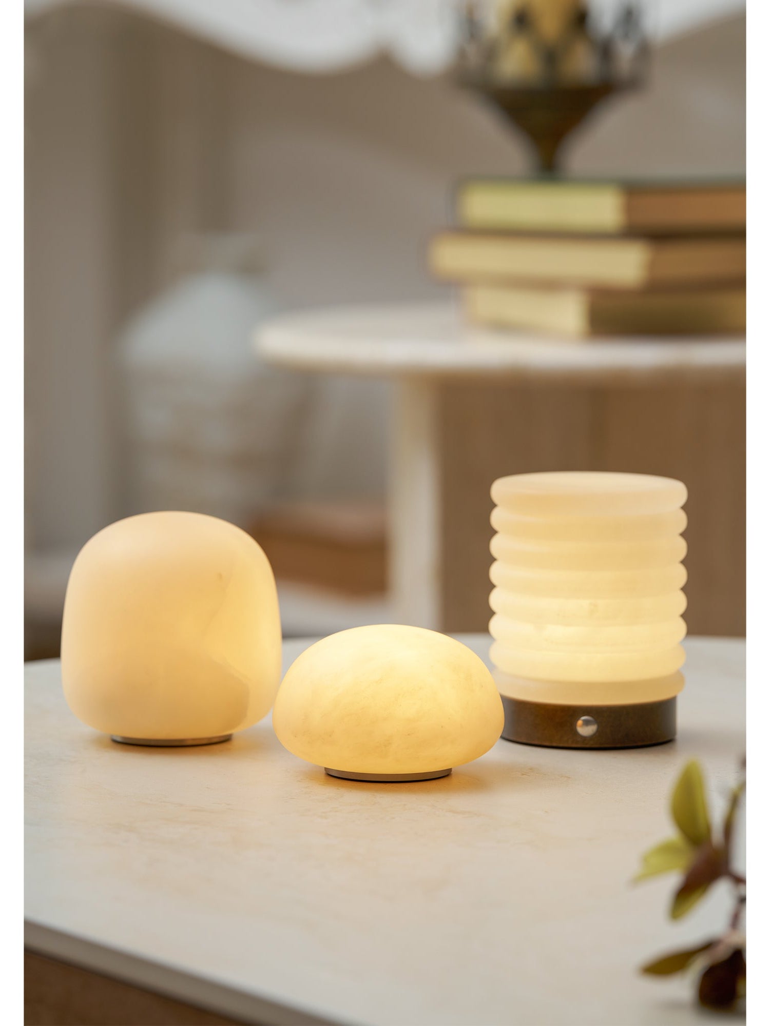 Snowflake table lamp