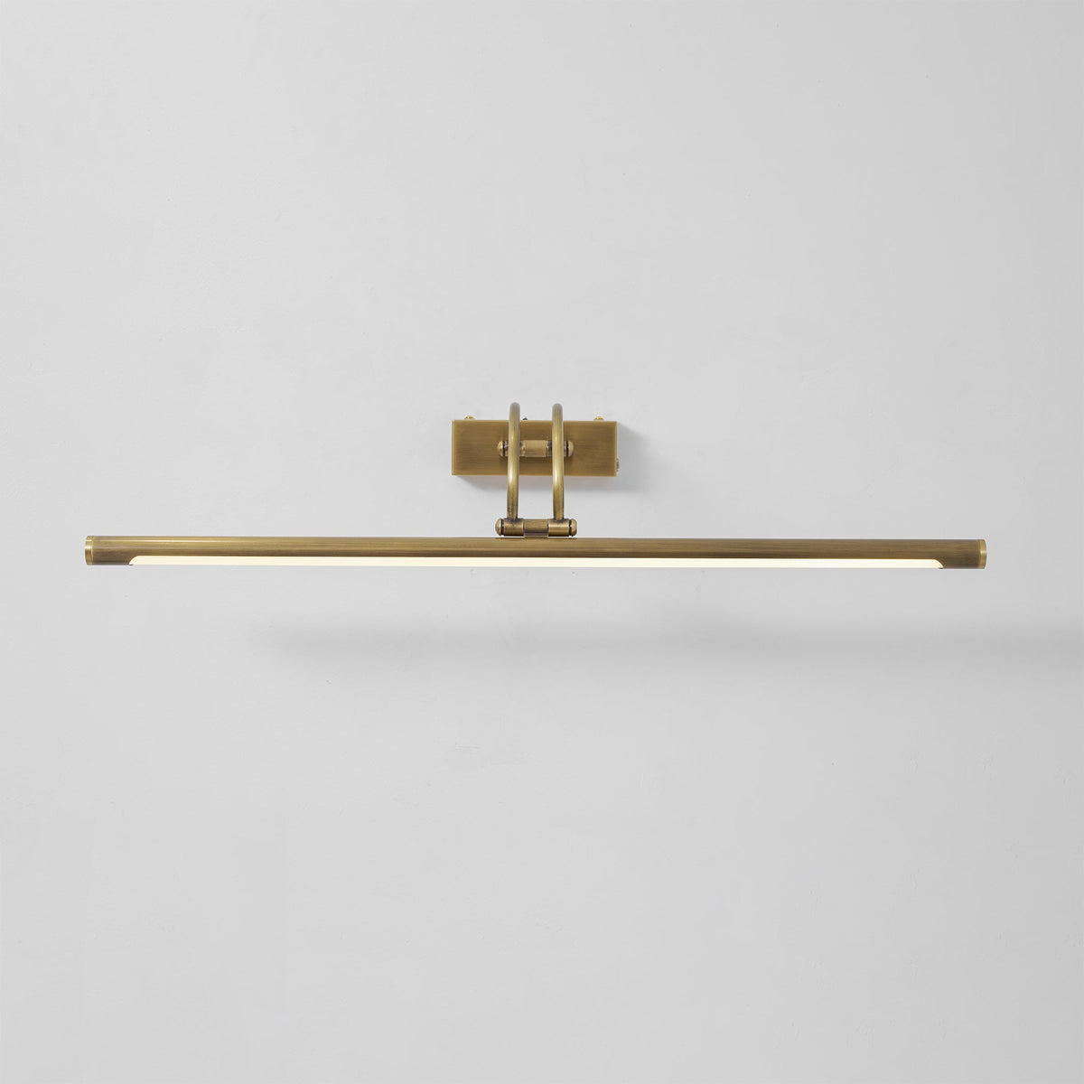 Alton wall lamp