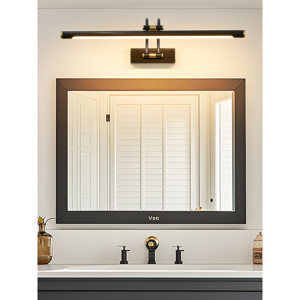Alton wall lamp