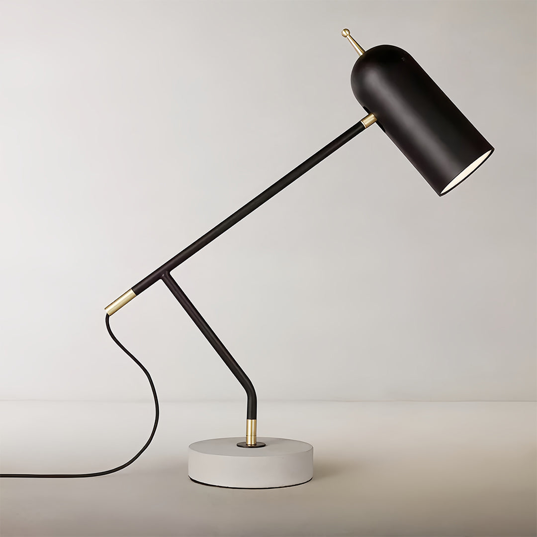 Schreibtischleuchte in Schwarz mit dimmbarer LED