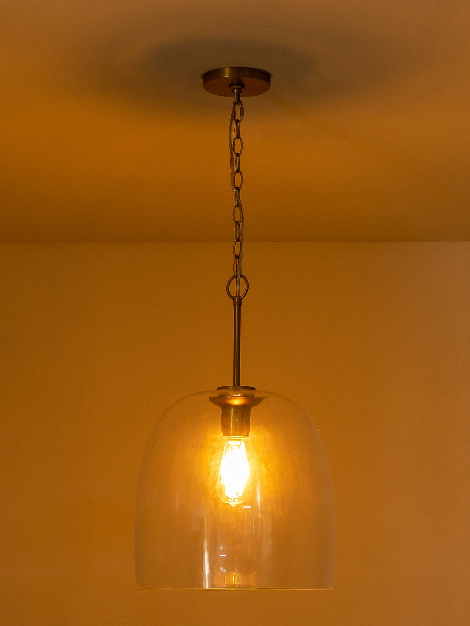 Elegant Glass Pendant Light with Adjustable Chain | Stylish Kitchen Pendant Lighting for Ambient Illumination