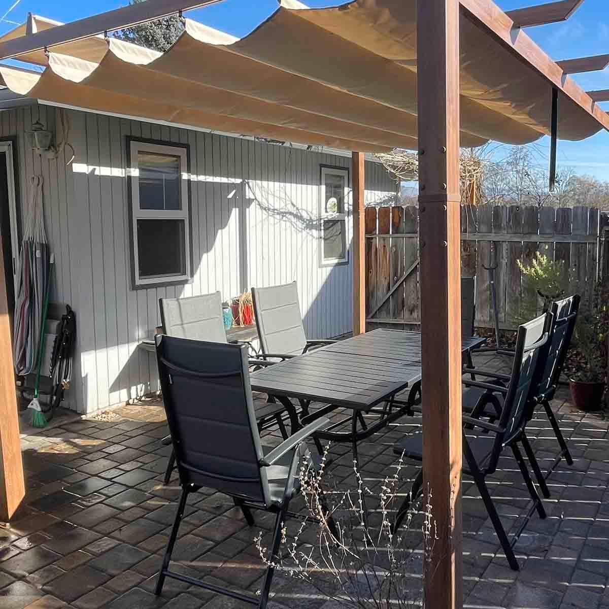 Elegant Outdoor Dining Set | Aluminum Table & Padded Chairs | Weather-Resistant Design for Garden & Patio Dining