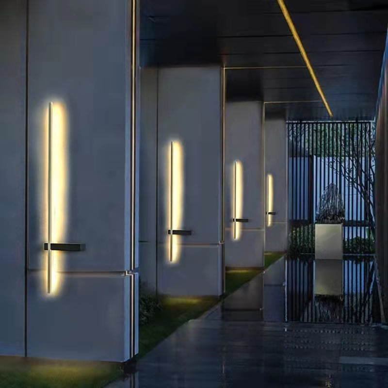 Luminara – Außenwandleuchte im Säulendesign