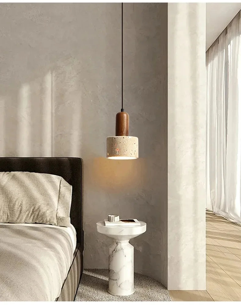 Pendelleuchte aus Travertin im Wabi-Sabi-Stil