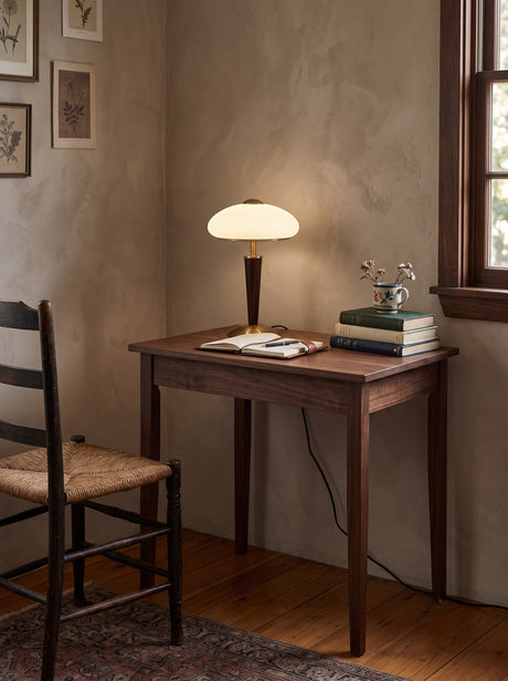 Herman table lamp detail view