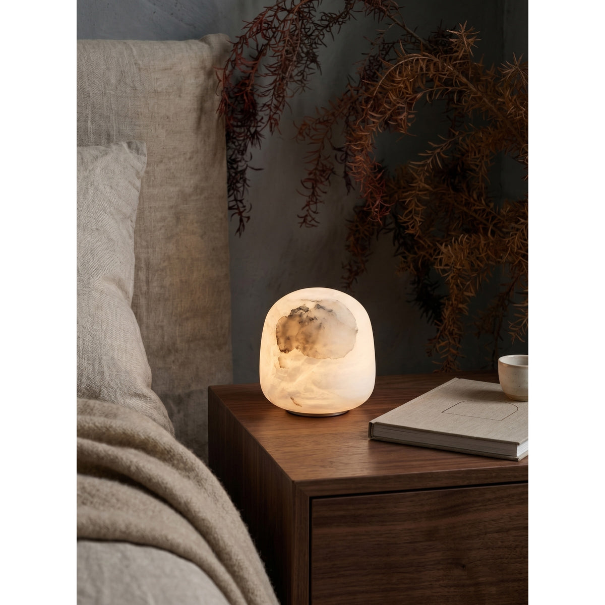 Snowflake table lamp