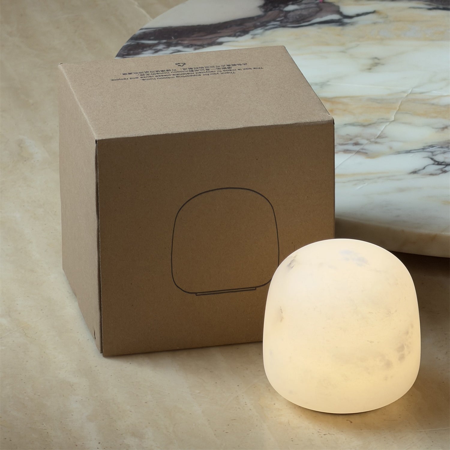 Snowflake table lamp