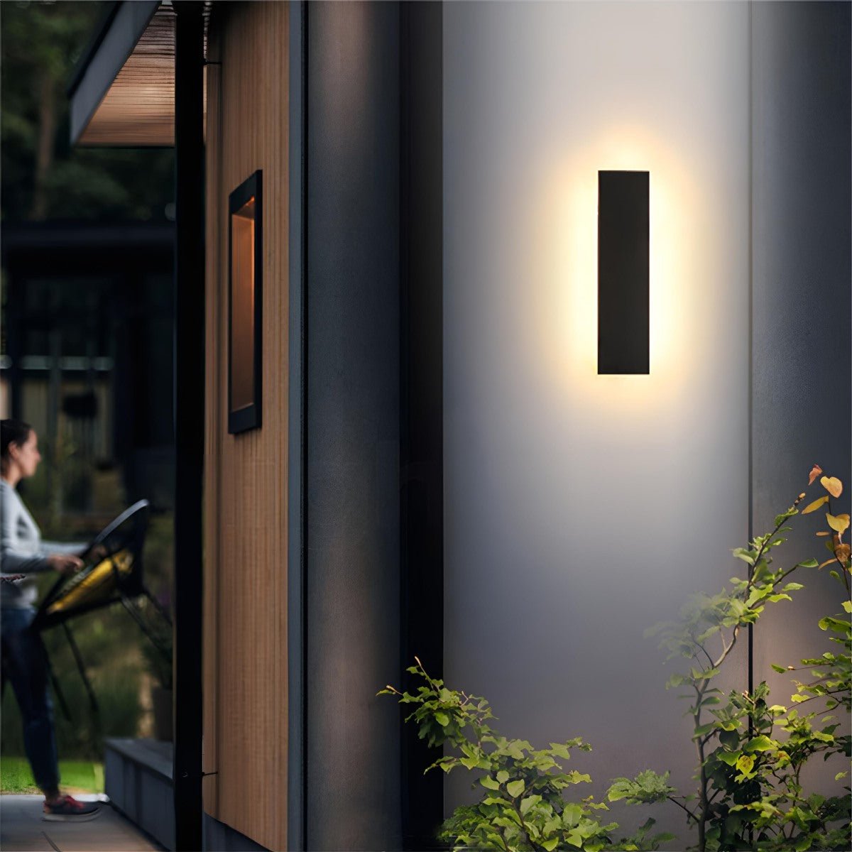 LED-Außenwandleuchte, schmale Lichtleiste, wetterfest