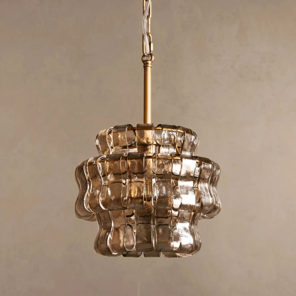 Lifestyle: Nirsa pendant light
