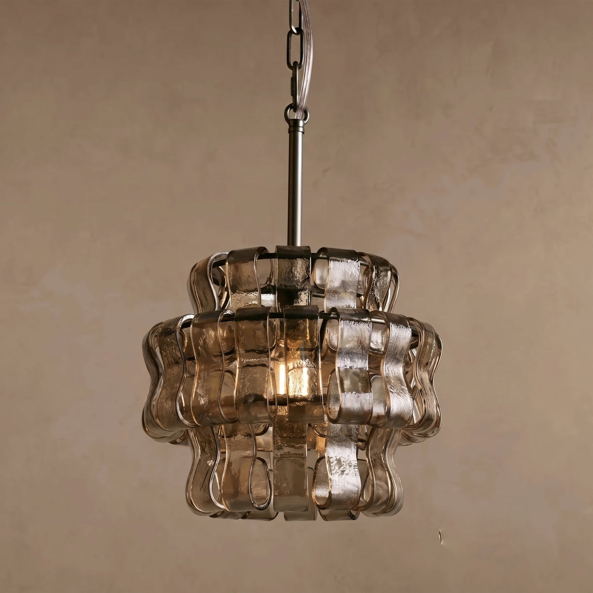 Lifestyle: Nirsa pendant light