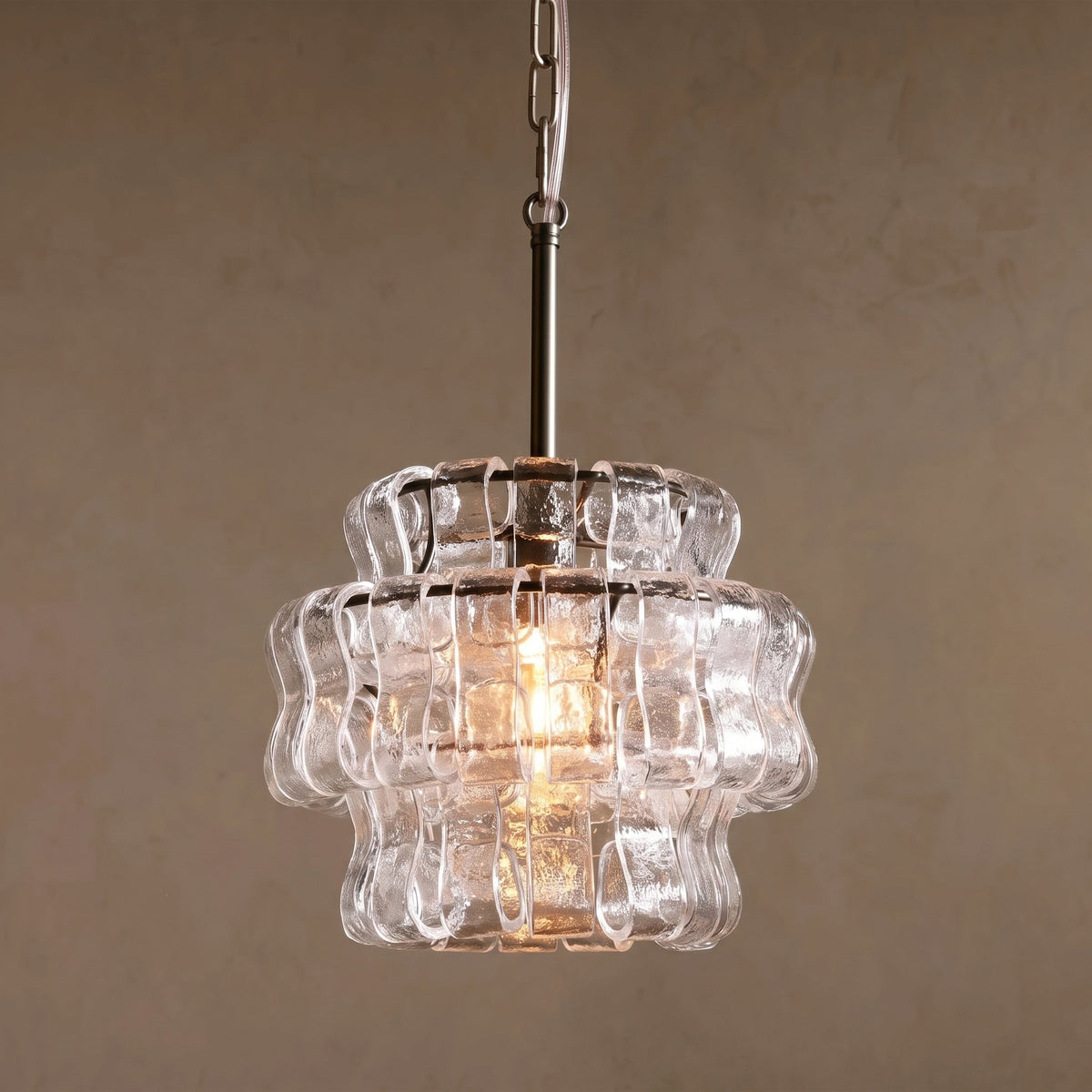 Lifestyle: Nirsa pendant light