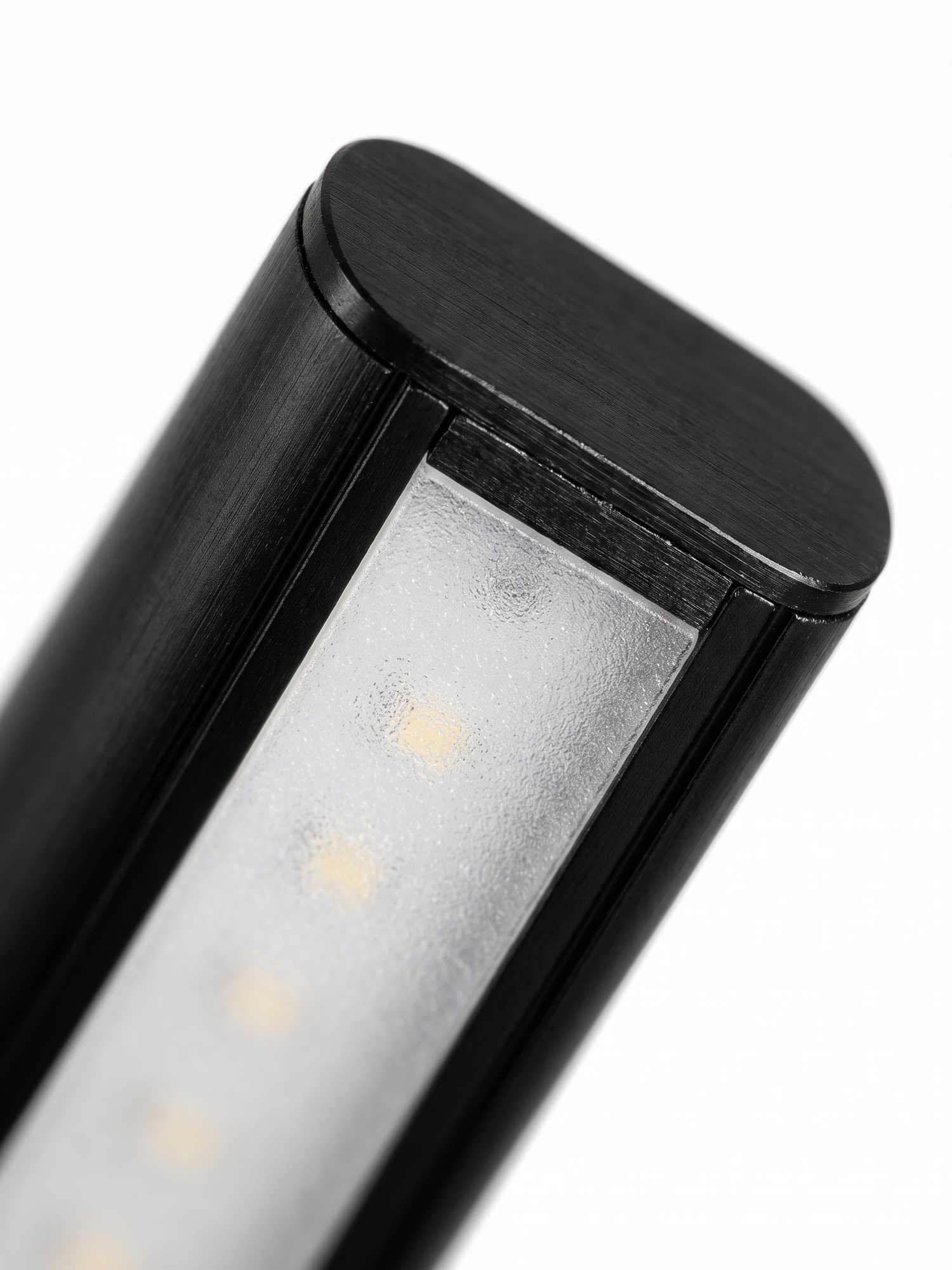 Solene LED bar diffuser end, close-up