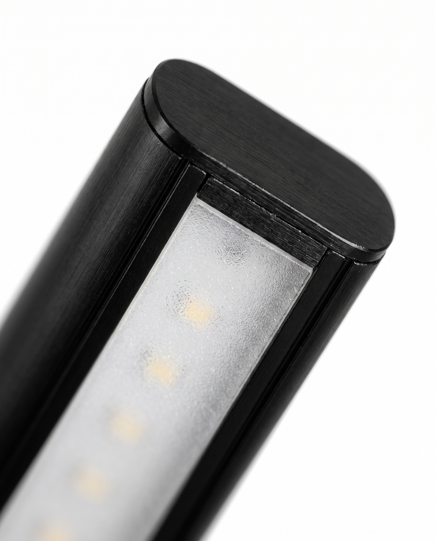 Solene LED bar diffuser end, close-up