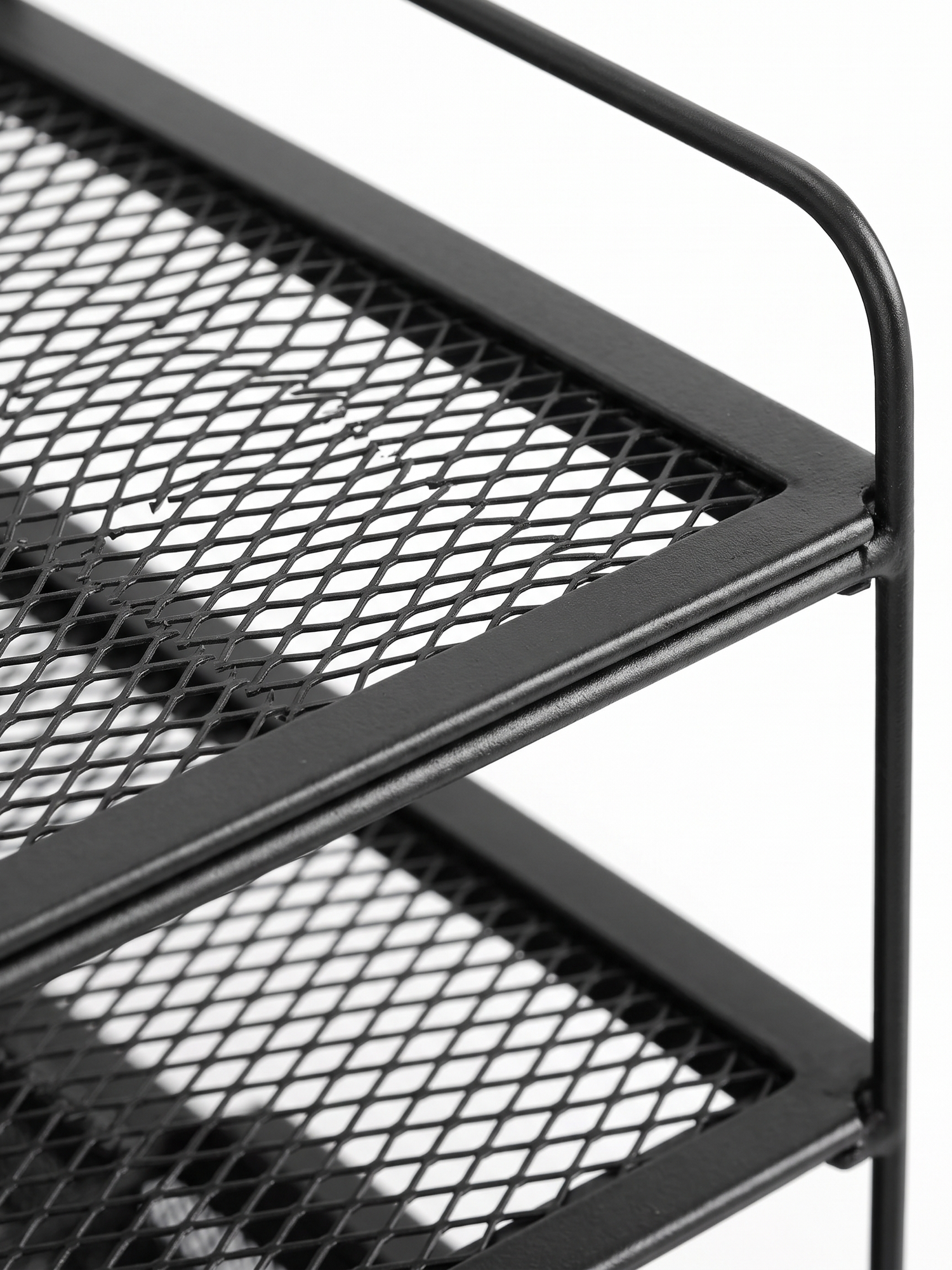 Ordine steel mesh tray detail, close-up