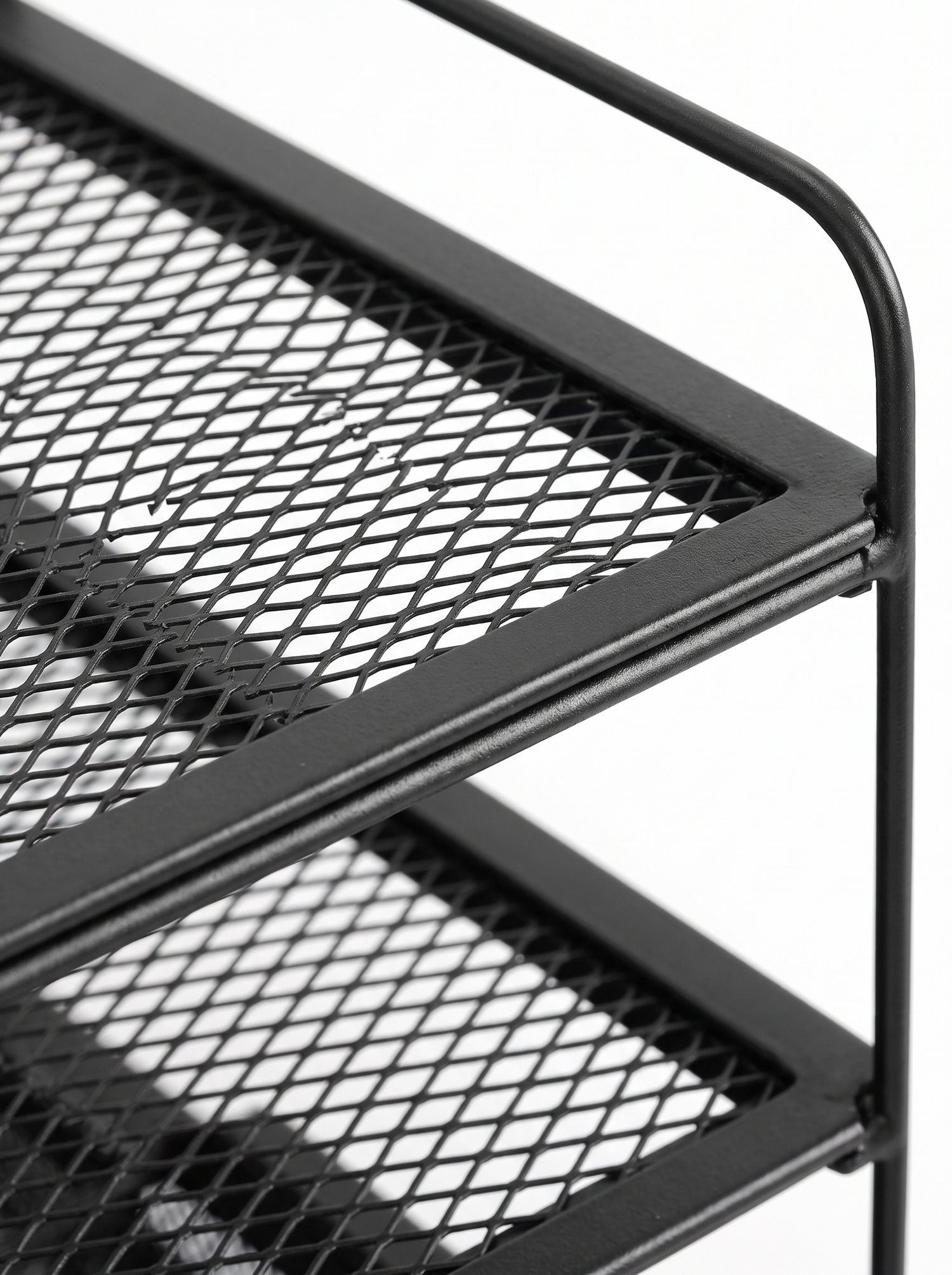 Ordine steel mesh tray detail, close-up