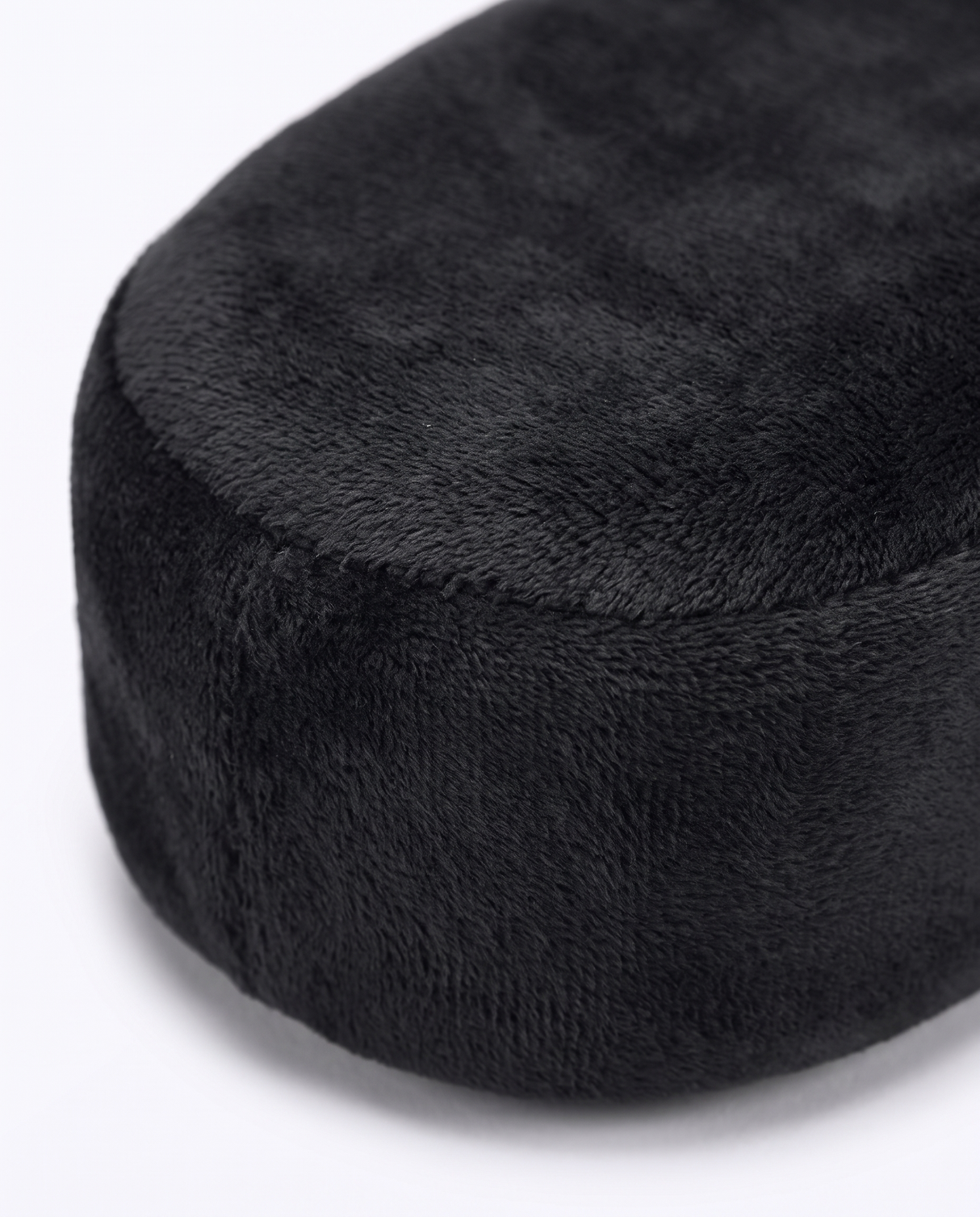 Cloudrest velvet memory-foam surface, close-up