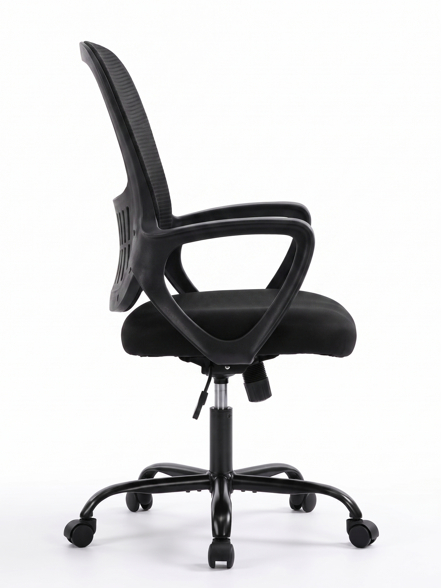Brisa mesh chair, side profile studio