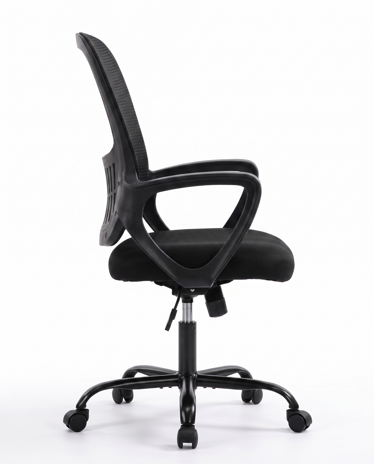 Brisa mesh chair, side profile studio