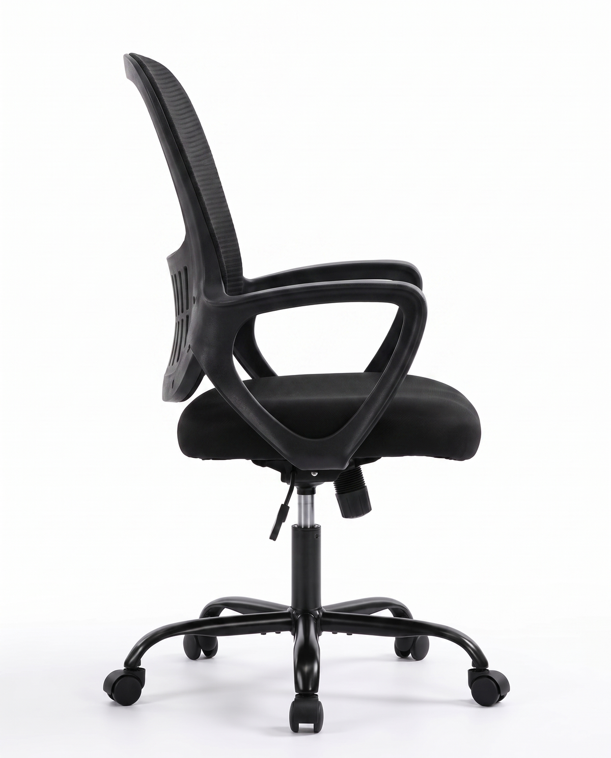 Brisa mesh chair, side profile studio