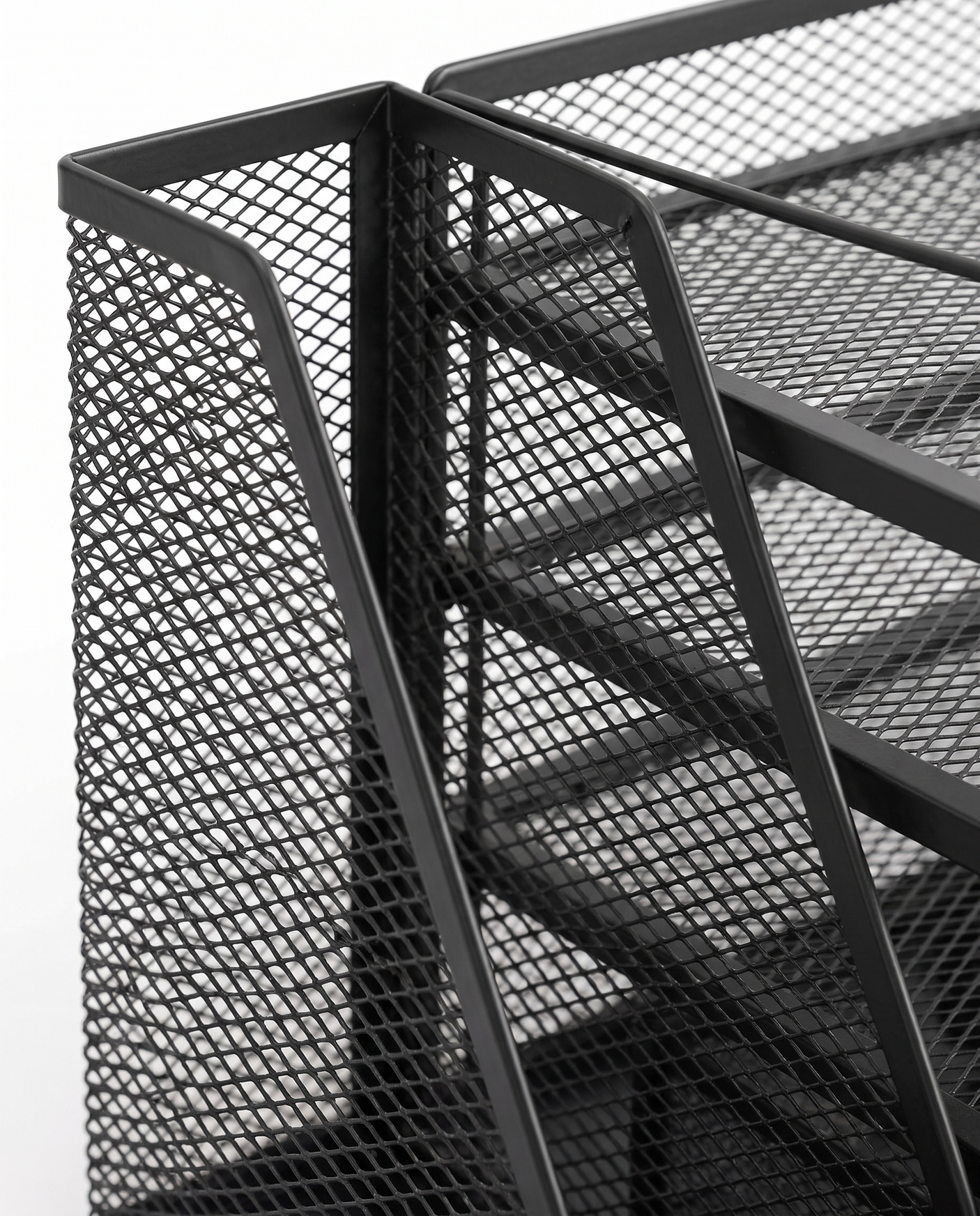 Ordine vertical file-slot detail, close-up
