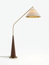 EldaLight arc floor lamp with wooden base — studio white