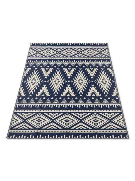 Versatile reversible geometric outdoor rug — studio white