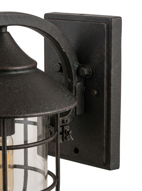 Close-up of the square wall backplate and mounting arm