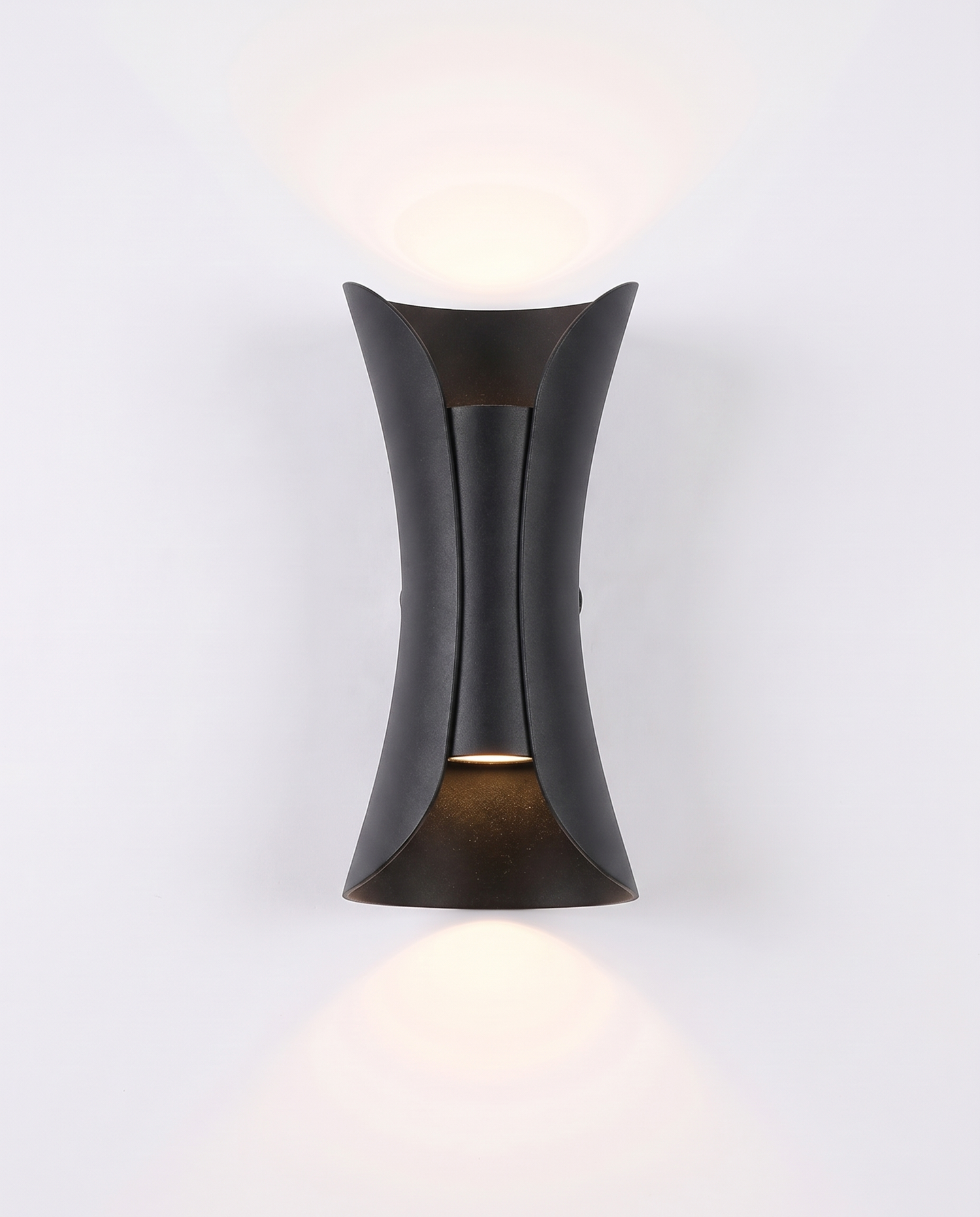 Marlow in Black