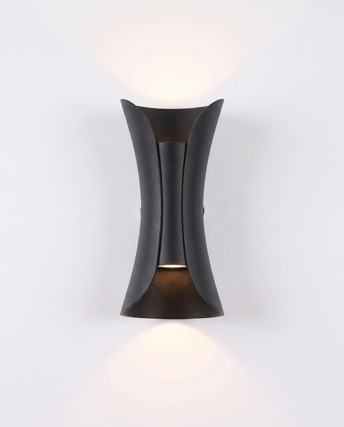 Marlow in Black