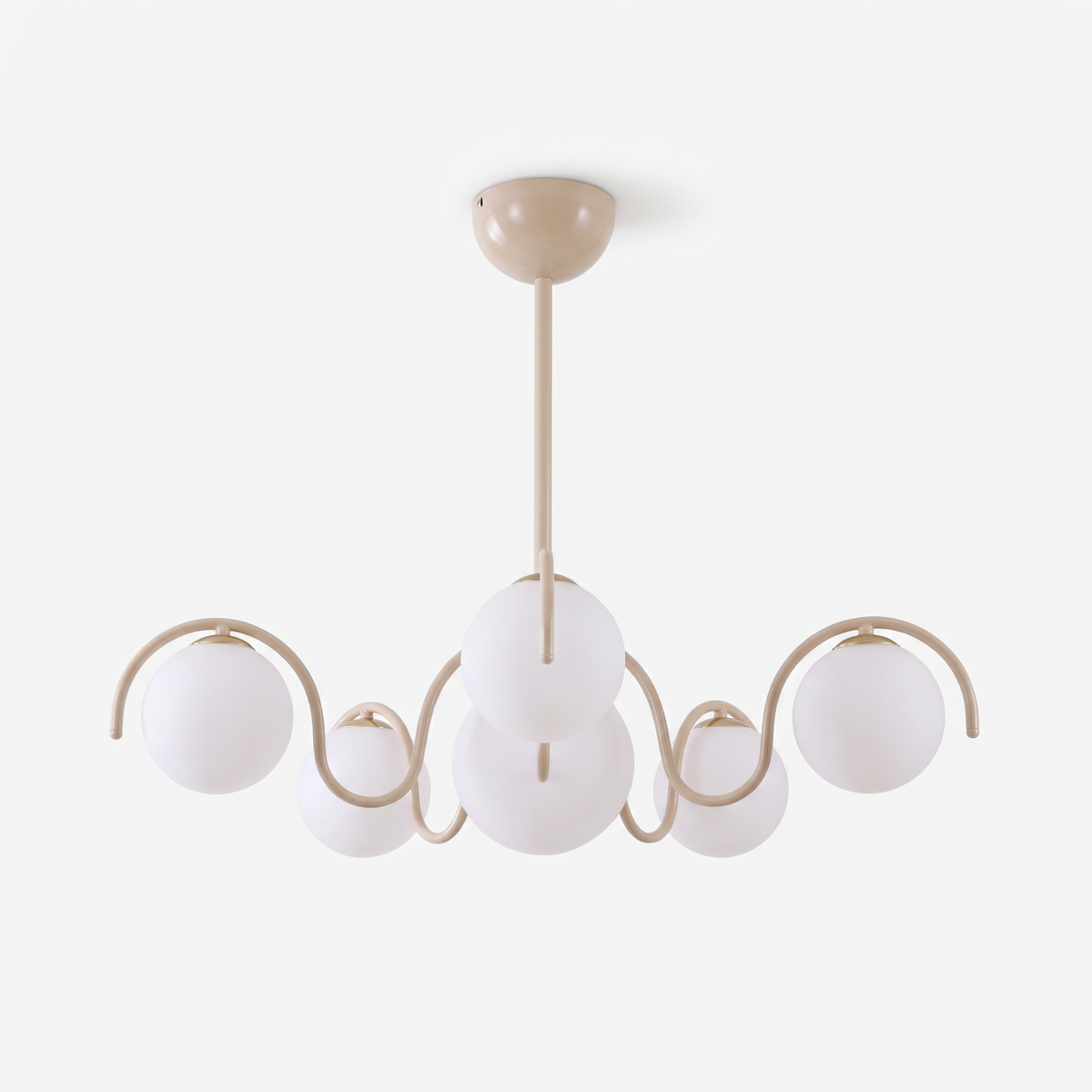 Petalaire in Beige & White