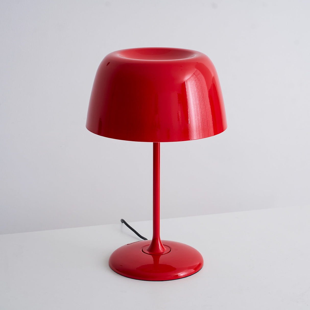 Bittel table lamp