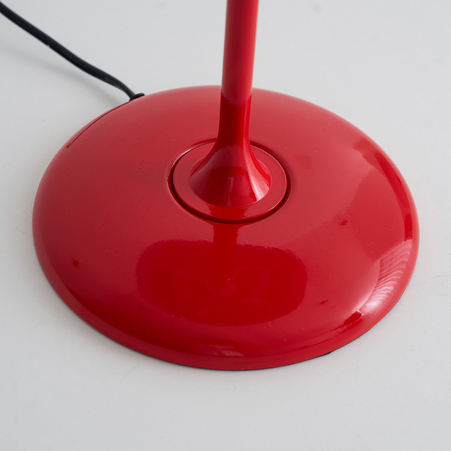 Bittel table lamp