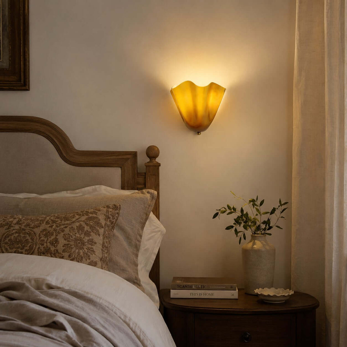Zerane wall sconce